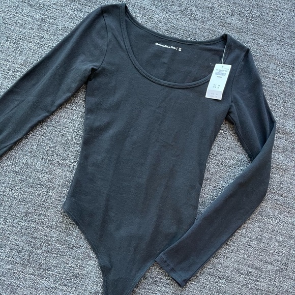 Black Bodysuit - Picture 4 of 4